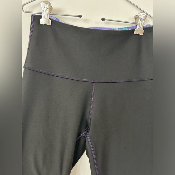 Reversible Ivivva Leggings​ - Picture 3 of 9